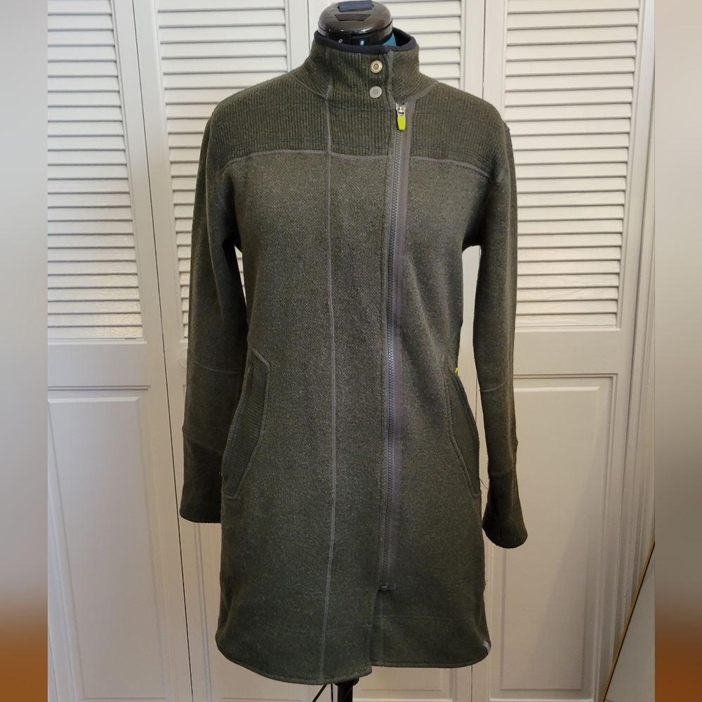 Title Nine Swacket Sweater Jacket Green Medium